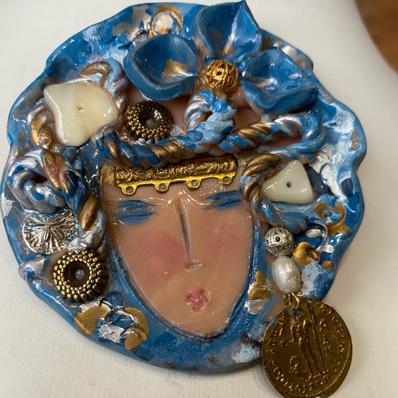 Hand-Made Jeweled Blue Lady Pin - w/ Gold - Picture 9 of 15